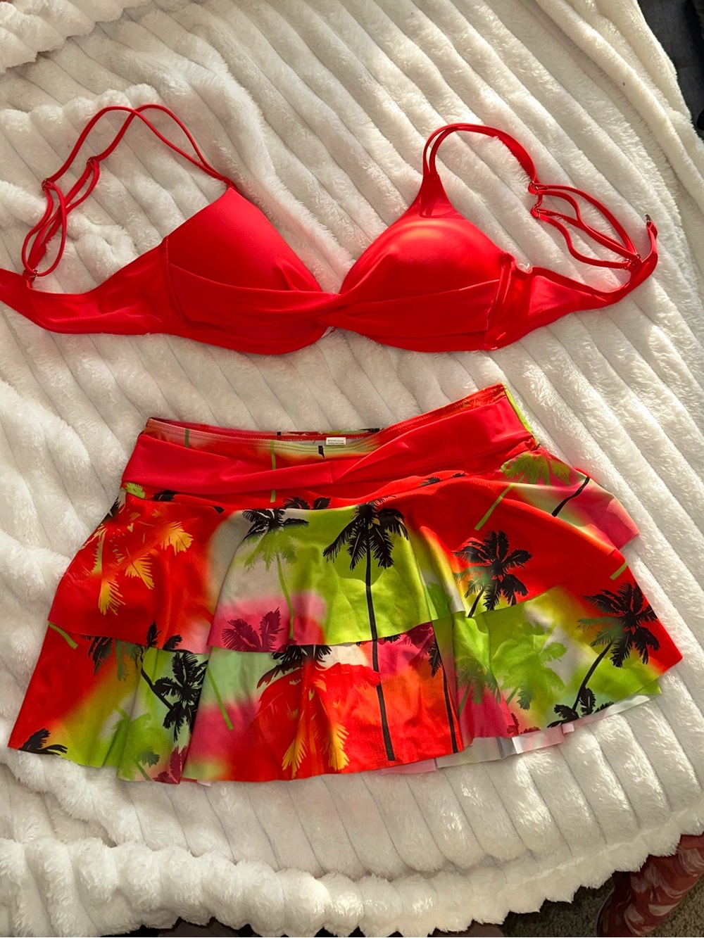 Red Bikini Top + Palm Tree Tiered Skirt Bottom Swim Set – 2XL (fits US 10-12)
